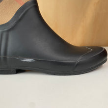 Charger l'image dans la galerie, Bottes de pluie Burberry - Les Mal-Aimés ❤️🩹