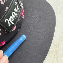 Charger l'image dans la galerie, Casquette fleurs Deux par Deux