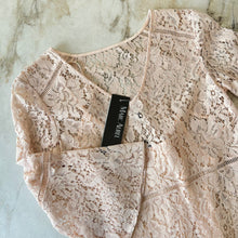 Charger l'image dans la galerie, Robe en dentelle Savannah Shades Marc Aurel