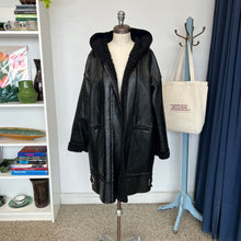 Charger l'image dans la galerie, Manteau mi-saison Simon Chang - Les Mal-Aimés ❤️🩹