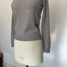 Charger l'image dans la galerie, Chandail House of Liberty col roulé gris *Nouvelles tailles*