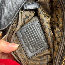 Charger l'image dans la galerie, Sac à main Madison Carlyle Coach