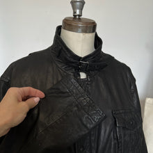 Charger l'image dans la galerie, Manteau en cuir Armani Collezioni