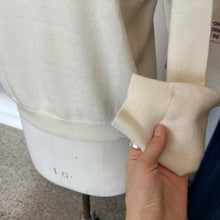 Charger l'image dans la galerie, Chandail House of Liberty col roulé crème *Nouvelles tailles*
