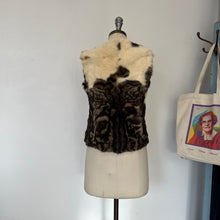 Charger l'image dans la galerie, Veste sans manches vintage en fourrure