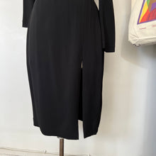 Charger l'image dans la galerie, Robe asymétrique offshoulder Theory Rosania Crepe