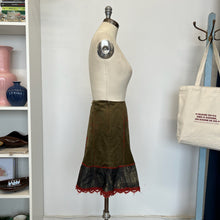 Charger l'image dans la galerie, Jupe Main Gauche