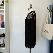 Charger l'image dans la galerie, Robe dentelle florale N21