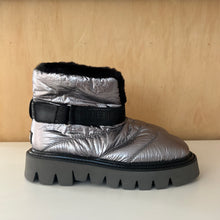 Charger l'image dans la galerie, Bottes matelassée Elena Lachi