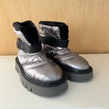 Charger l'image dans la galerie, Bottes matelassée Elena Lachi