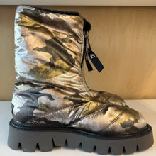 Charger l'image dans la galerie, Bottes matelassées camo Elena Lachi