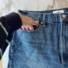 Charger l'image dans la galerie, Pantalon jeans Lana taille haute jambe large Pistola