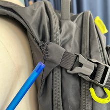 Charger l'image dans la galerie, Sac pour homme Osprey Raptor 14L w/Res - Les Mal-Aimés ❤️🩹