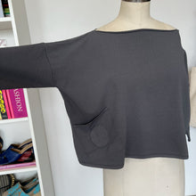 Charger l'image dans la galerie, Chandail gris Sarah Pacini