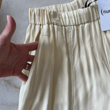 Charger l'image dans la galerie, Shorts écru (nude)