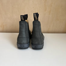 Charger l'image dans la galerie, Bottes 587 Classique noir rustique Blundstone