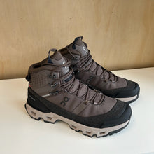 Charger l'image dans la galerie, Bottes de randonnée imperméables Cloudrock Trek On - Les Mal-Aimés ❤️🩹