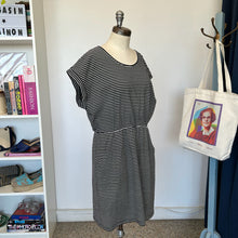Charger l'image dans la galerie, Robe lignée en jersey Molly Bracken