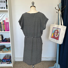 Charger l'image dans la galerie, Robe lignée en jersey Molly Bracken