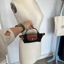 Charger l'image dans la galerie, Étui cosmétique Le Pliage avec rabat Longchamp