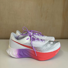 Charger l'image dans la galerie, Souliers de course Endorphin Pro 4 Saucony - Les Mal-Aimés ❤️🩹