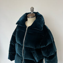 Charger l'image dans la galerie, Manteau Sandro velours turquoise