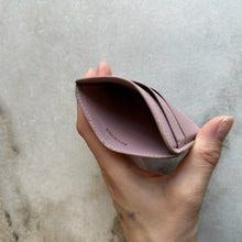 Charger l'image dans la galerie, Porte-cartes rose en cuir Balenciaga