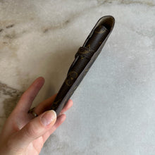 Charger l'image dans la galerie, Pochette étui à lunettes Louis Vuitton