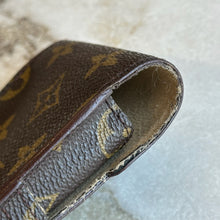 Charger l'image dans la galerie, Pochette étui à lunettes Louis Vuitton