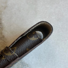 Charger l'image dans la galerie, Pochette étui à lunettes Louis Vuitton