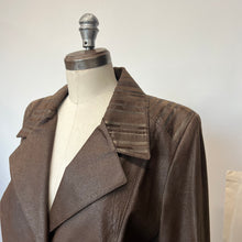 Charger l'image dans la galerie, Manteau en cuir brun Lavoie Morin cuir et fourrures