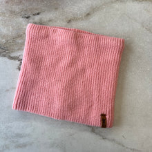 Charger l'image dans la galerie, Cache-cou mi-saison tricot pour enfants Deux par Deux rose