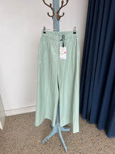 Charger l'image dans la galerie, Pantalon faux cuir (nude)