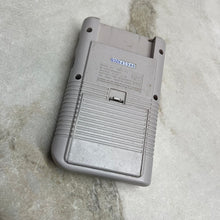 Charger l'image dans la galerie, Console portable Nintendo Game Boy Lauch Edition