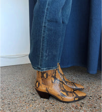 Charger l'image dans la galerie, Bottes Loeffler Randall