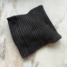 Charger l'image dans la galerie, Cache-cou torsadé gris foncé Deux par Deux