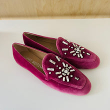 Charger l'image dans la galerie, Chaussures Stuart Weitzman Crystal Nova loafers