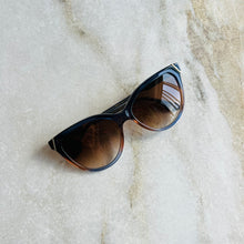 Charger l'image dans la galerie, Lunettes de soleil Victoria Beckham