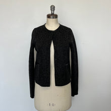 Charger l'image dans la galerie, Veste grise en cuir M0851