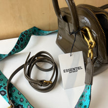 Charger l'image dans la galerie, Sac à main Essentiel Antwerp