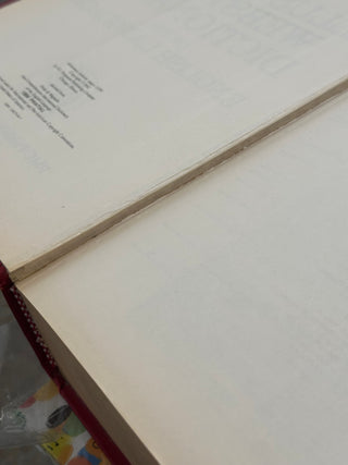 Livre New Illustrated Webster's Dictionary. Thesaurus