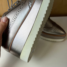 Charger l&#39;image dans la galerie, Chaussures L&#39;intervalle
