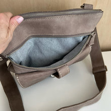 Charger l'image dans la galerie, Sac en cuir Side Saddle Roots
