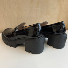 Charger l&#39;image dans la galerie, Chaussures Stuart Weitzman
