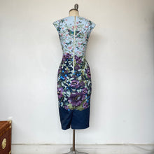 Charger l&#39;image dans la galerie, Robe Ted Baker
