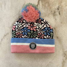 Charger l'image dans la galerie, Tuque hiver fleurs Deux par Deux
