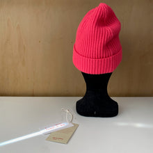 Charger l&#39;image dans la galerie, Tuque House of Liberty en cachemire
