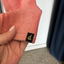 Charger l'image dans la galerie, Pantalon corduroy poches cœurs Deux par Deux 2 ans
