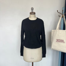 Charger l&#39;image dans la galerie, Chandail en cachemire la Baie d&#39;Hudson
