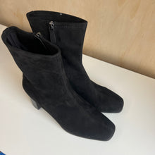 Charger l'image dans la galerie, Bottes à talon haut Aerosoles
